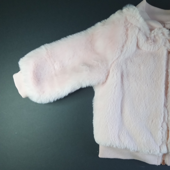 NWT | Cat & Jack Pink Baby Faux Fur Jacket Size 6-9 Months - Picture 3 of 6